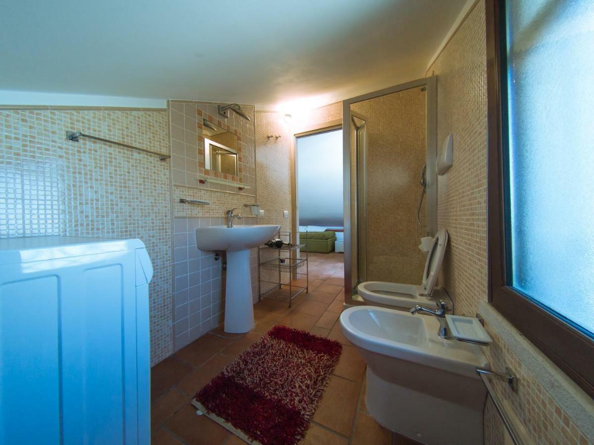 Mansarda Con Vista Piscina Villa Campofelice Di Roccella Bagian luar foto