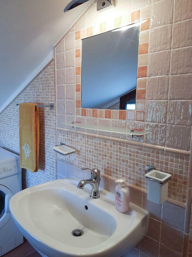 Mansarda Con Vista Piscina Villa Campofelice Di Roccella Bagian luar foto